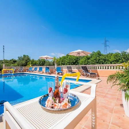 In With Pool Holiday home *